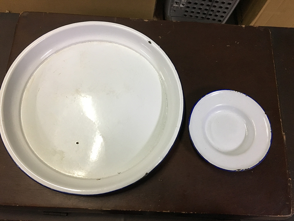 鐵製白色法郎漆碗盤組